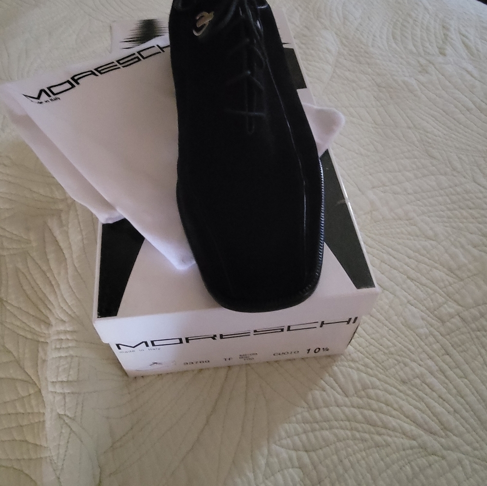 Shoes - Picture 3 of 3